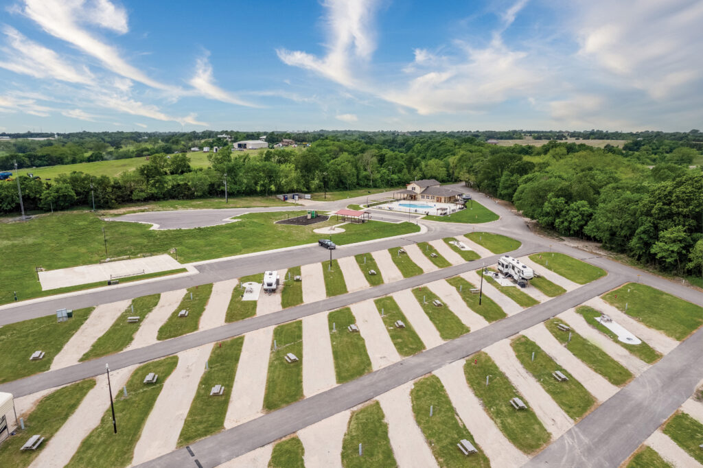 How to Set Weekend vs. Midweek Rates at a Seasonal Campground